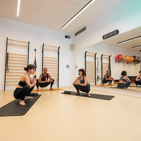 Koukoumi Vegan Boutique 5* Áno Merá