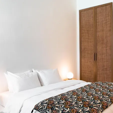 Koukoumi Vegan Boutique Áno Merá