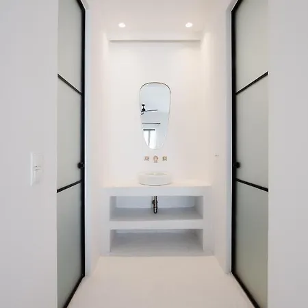 Отель Koukoumi Vegan Boutique Ано Мера