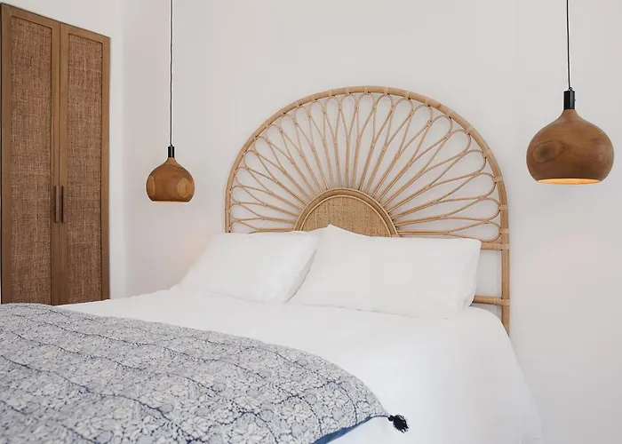 Hotell Koukoumi Vegan Boutique Ano Mera