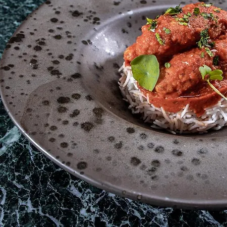 Koukoumi Vegan Boutique فندق 5*