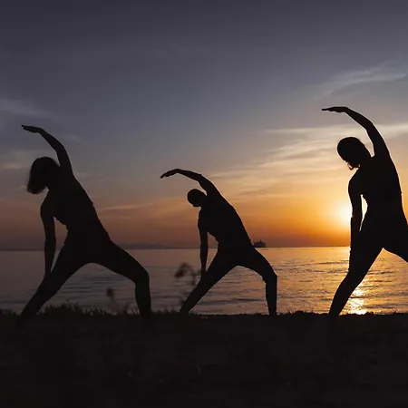 Koukoumi Vegan Boutique فندق